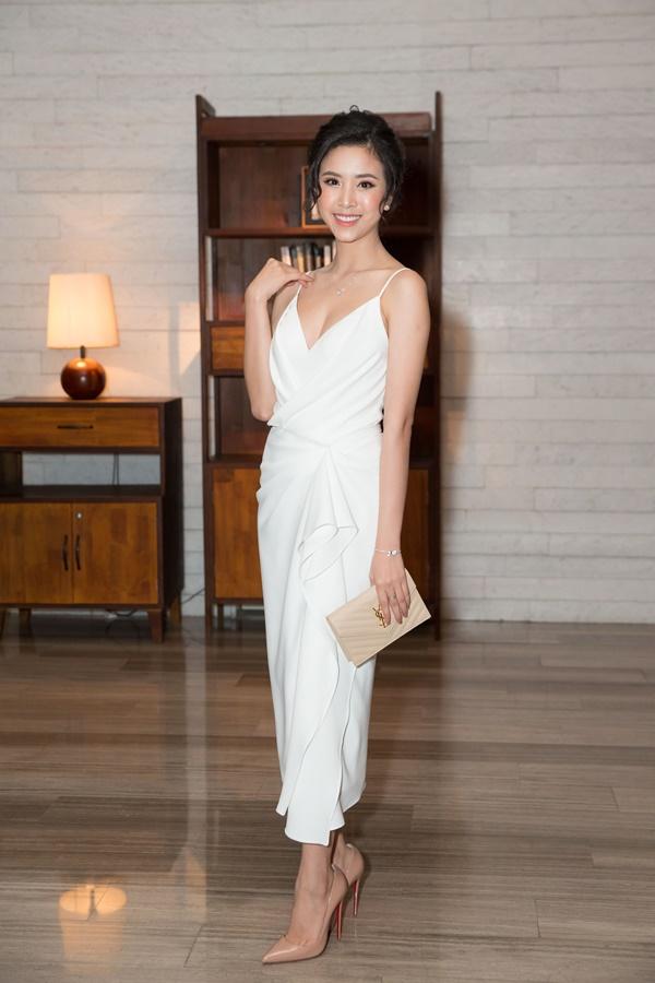 Hoa hậu Đặng Thu Thảo giản dị vẫn chặt đẹp dàn mỹ nhân lên đồ hoành tráng-13