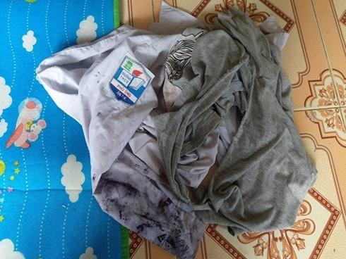 Nữ sinh Hưng Yên bị đánh hội đồng: 'Cứ nhìn thấy góc lớp là em sợ'