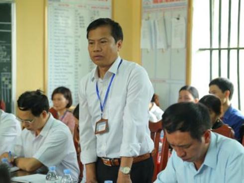 Thêm clip nữ sinh lớp 7 ở Nghệ An bị 3 bạn học bắt quỳ gối, thay nhau đánh liên tiếp vào mặt cho thành nếp-4