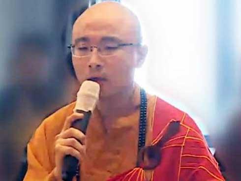 Ma túy trong phòng của nhà sư có quan hệ đồng tính