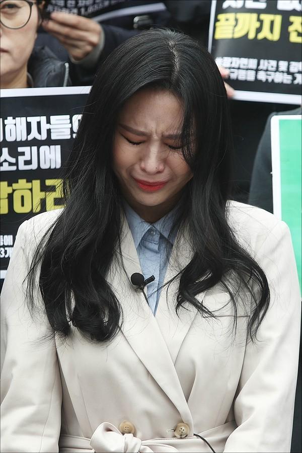 Bị đe dọa tính mạng, nhân chứng vụ án sao nữ Vườn sao băng tự tử liên tục cầu cứu cảnh sát-3