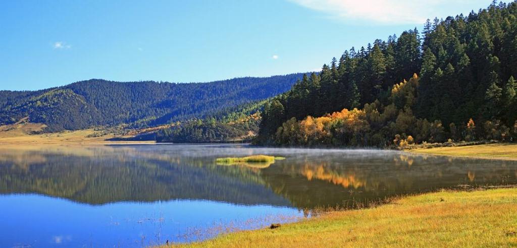 Shangri-la (Vân Nam, Trung Quốc): Đây là thành phố giả tưởng trong cuốn tiểu thuyết “Lost Horizon” của nhà văn người Anh James Hilton. Dựa trên những chi tiết về vị trí và văn hóa của thành phố này, nhiều người cho rằng Shangri-la nằm ở tỉnh Vân Nam. Ảnh: Christopher Martin.