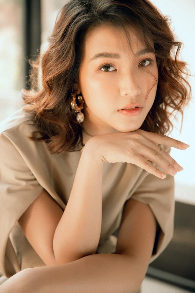 Sau Tháng năm rực rỡ, Hoàng Oanh lột xác với vai diễn mới toanh trong Ước hẹn mùa thu-4