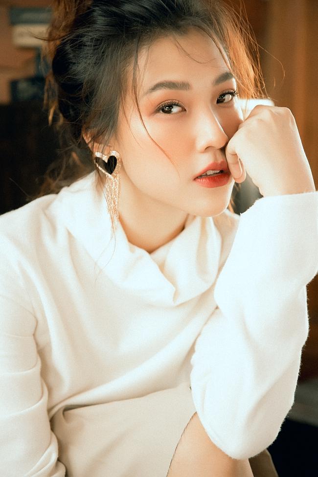 Sau Tháng năm rực rỡ, Hoàng Oanh lột xác với vai diễn mới toanh trong Ước hẹn mùa thu-7