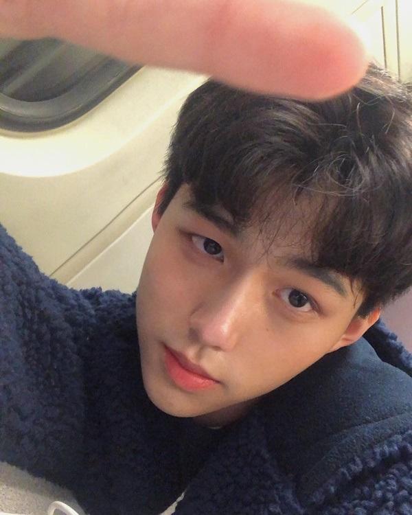 Lộ diện thành viên mới của rich kids Việt: Em ruột Trinh Hoàng, 15 tuổi, đẹp trai như nam thần-10