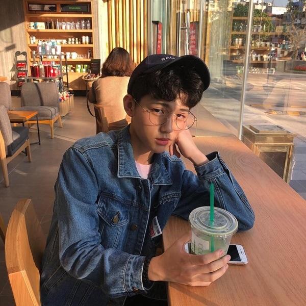 Lộ diện thành viên mới của rich kids Việt: Em ruột Trinh Hoàng, 15 tuổi, đẹp trai như nam thần-11