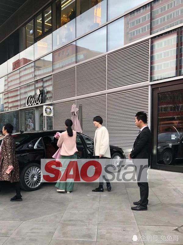 Hình ảnh này của Phạm Băng Băng đập tan hoàn toàn tin đồn cô phải bán nhà, xe sang để trả tiền phạt thuế-2