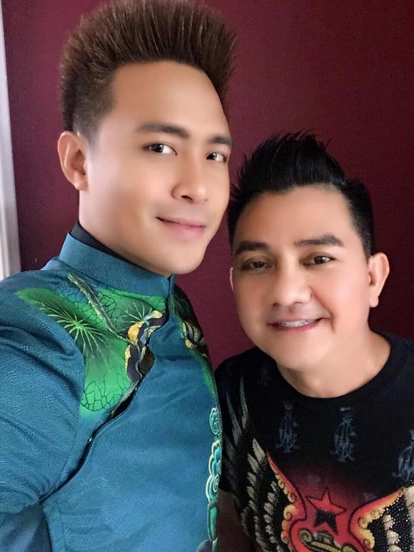 Nhận tin dữ con trai đột tử, mẹ Anh Vũ khóc òa: Thương con cả đời chỉ biết hiếu thảo-4