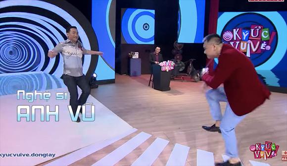 Xót xa khi đến những phút cuối của cuộc đời, nghệ sĩ Anh Vũ vẫn say mê mang lại tiếng cười cho khán giả-7