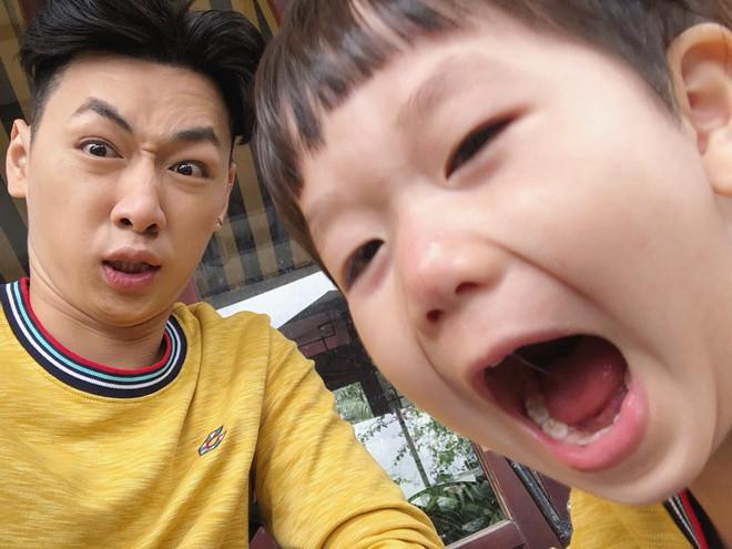 Dân mạng gọi Ba Duy - bé Đậu là cặp bố con hài hước nhất mạng xã hội-4