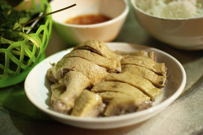 Món ăn đường phố nóng hổi cho ngày trở lạnh ở Hà Nội-1