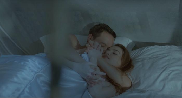 Kinh nghiệm tình trường lừng lẫy, những ngôi sao này vẫn phải mượn rượu bia để lên giường-4