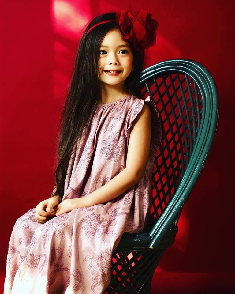 Mang vẻ đẹp lai đã đành, con gái 5 tuổi của Đoan Trang còn chứng minh đẳng cấp con nhà người ta khi nói tiếng Anh như gió-10