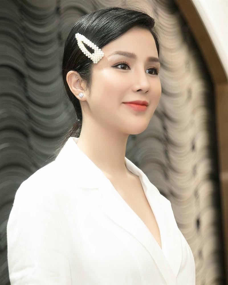 SAO MAKE OVER: Minh Hằng - Phạm Hương - Thu Thủy đồng loạt xuất hiện với gương mặt khác một trời một vực-6