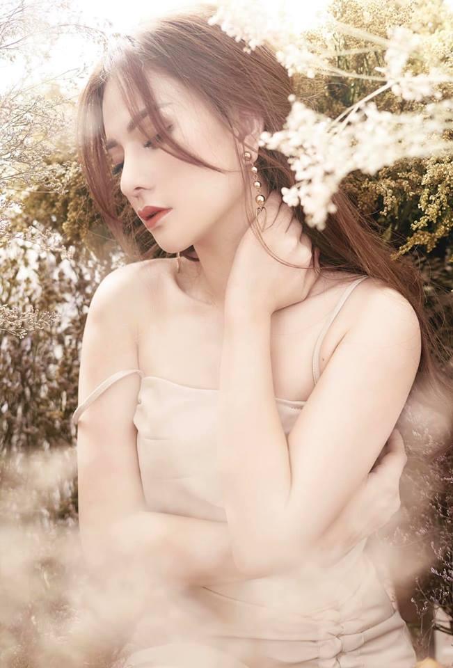 Thu Thủy nhiệt tình tư vấn thẩm mỹ nhưng liệu có ai dám nối gót cô khi thấy gương mặt tròn quay, sưng phồng thế này?-13