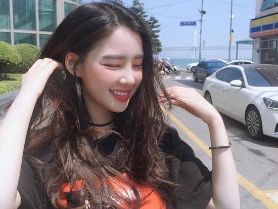 Tử vi Thứ sáu ngày 5/4/2019 của 12 cung hoàng đạo: Cự Giải bị bạn khác giới đánh giá vô duyên, Ma Kết đừng ngại khám phá