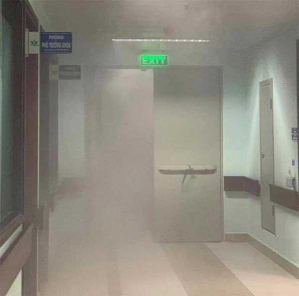 Cháy ở Bệnh viện Nhi Trung ương, bệnh nhân hốt hoảng sơ tán trong đêm-1