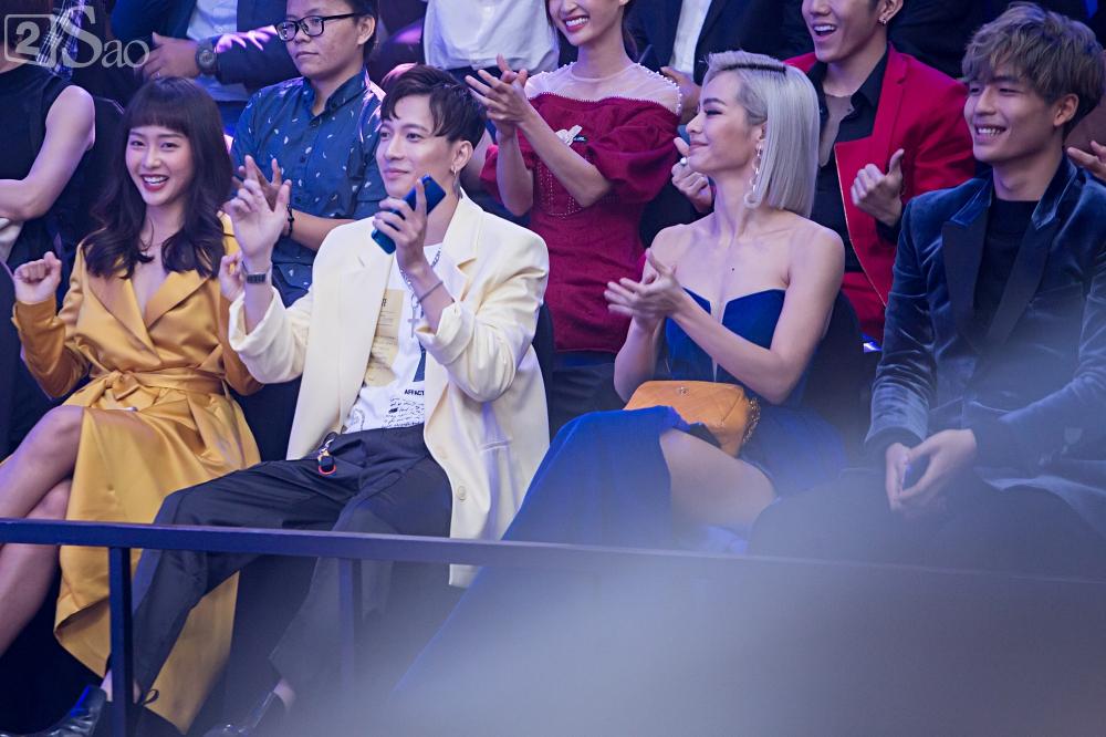 Trai xinh gái đẹp chẳng sợ đánh mất hình ảnh, cười tít mắt, bỏ cả ăn chỉ vì trai đẹp Isaac-4