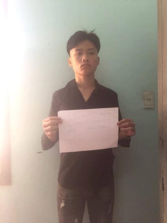 Thiếu niên đâm chết người nhắc nhở vượt đèn đỏ: Gia đình nạn nhân yêu cầu xử lý nghiêm-1