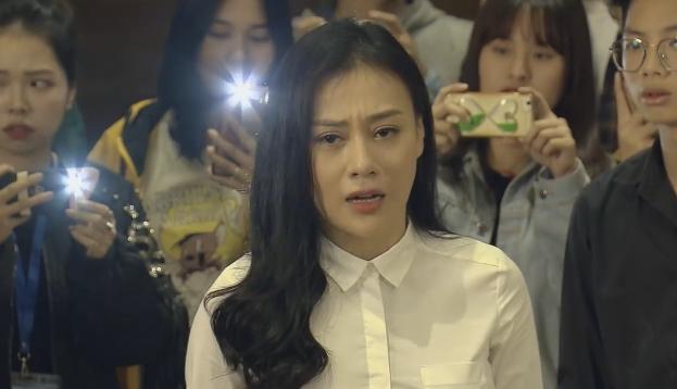 Đã cướp chồng lại còn ghen ngược, Quỳnh Búp Bê đích thị là con giáp thứ 13-1