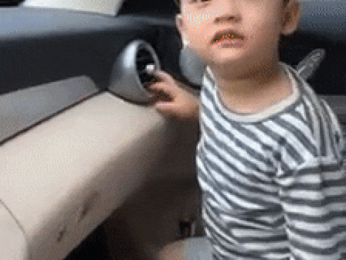 ly-kute.gif?width=150