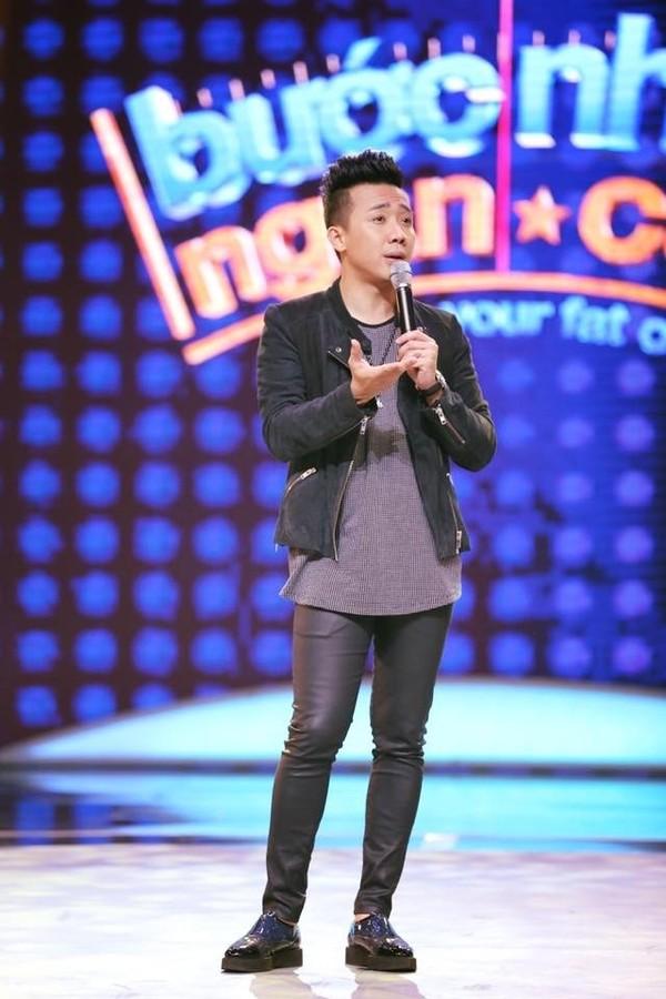 Không chỉ nghiện giày độn gót, MC Trấn Thành còn chăm diện một thứ khiến người đối diện đau mắt-1