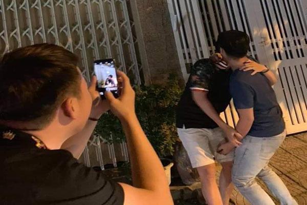 Vợ con ông Linh có thể kiện nhóm người quá khích xâm hại nhà mình-1