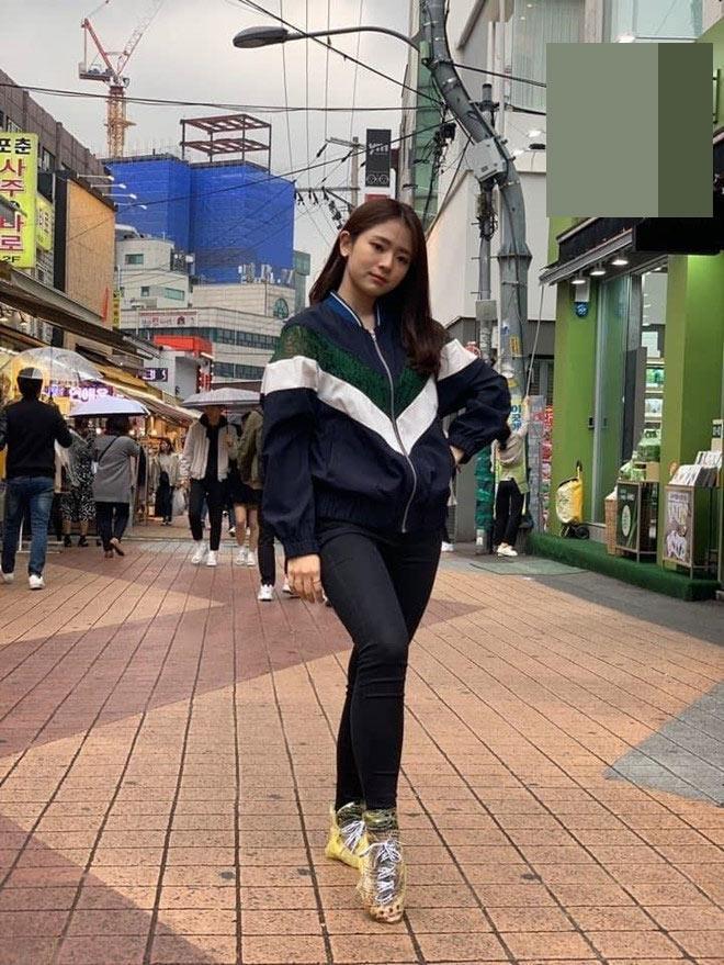 Tin được không, túi nilon được hô biến thành đôi giày cực chất có giá chỉ 10K-2