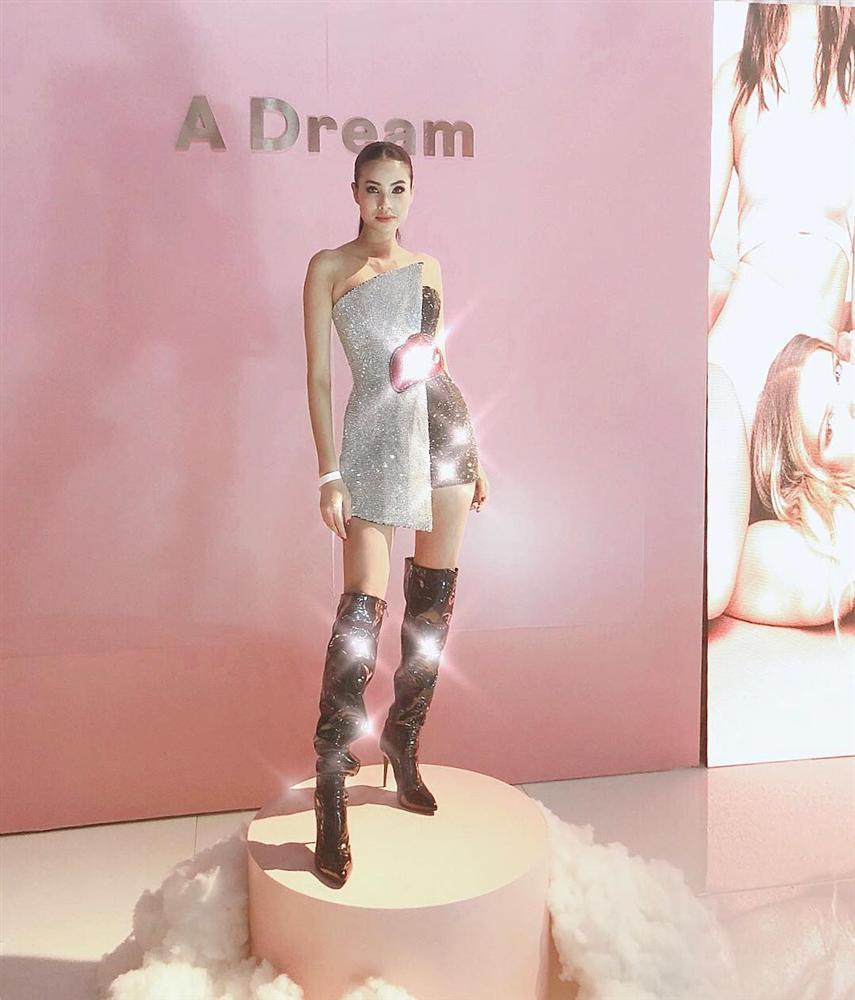 Mặc sexy dự sự kiện quốc tế, Phạm Hương không ngờ bị dân mạng soi ra chi tiết khẳng định mới sinh con-2