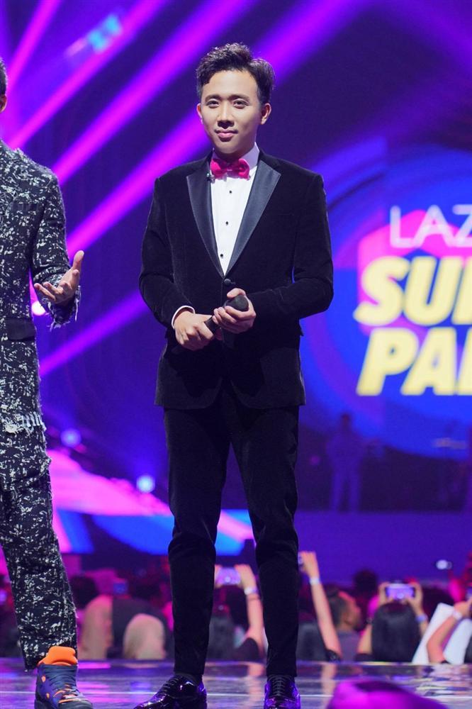 Choáng với bộ sưu tập hàng trăm chai nước hoa hàng hiệu đắt giá của Trấn Thành-4