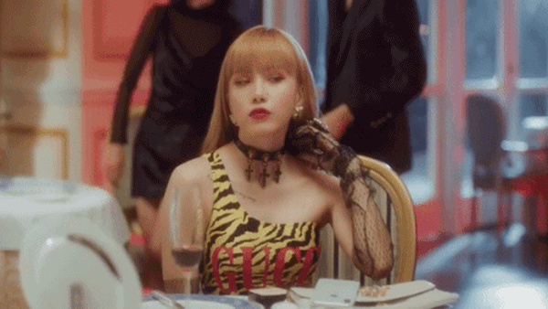 Nhan sắc 4 ca sĩ trẻ đẹp, hát hay khuấy động Vpop thời gian qua-2