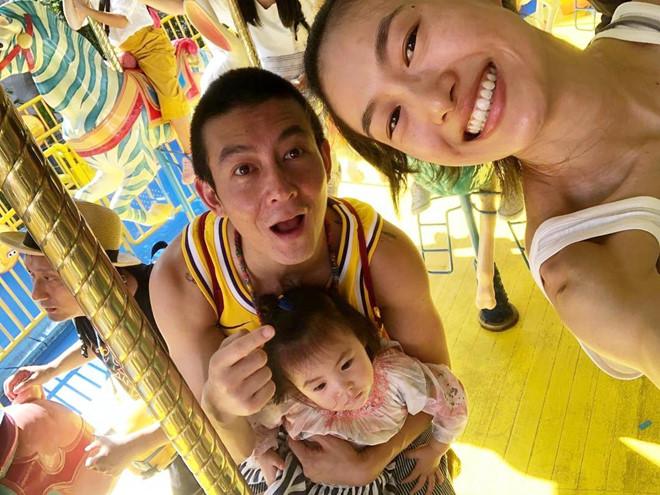 Cuộc sống lặng lẽ của Trần Quán Hy bên vợ siêu mẫu và con gái-1