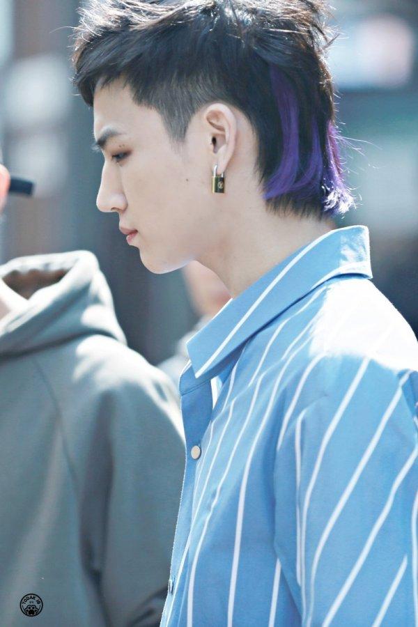 Khá Bảnh tạm biệt mái tóc bờm ngựa trong thời gian bị tạm giam chờ điều tra xét hỏi-7