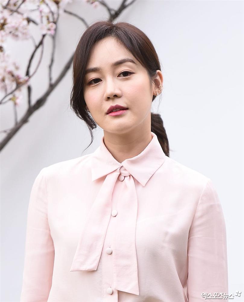 Dàn mỹ nhân đình đám khoe nhan sắc bất phân thắng bại tại hôn lễ của Ảnh hậu xứ Hàn-15