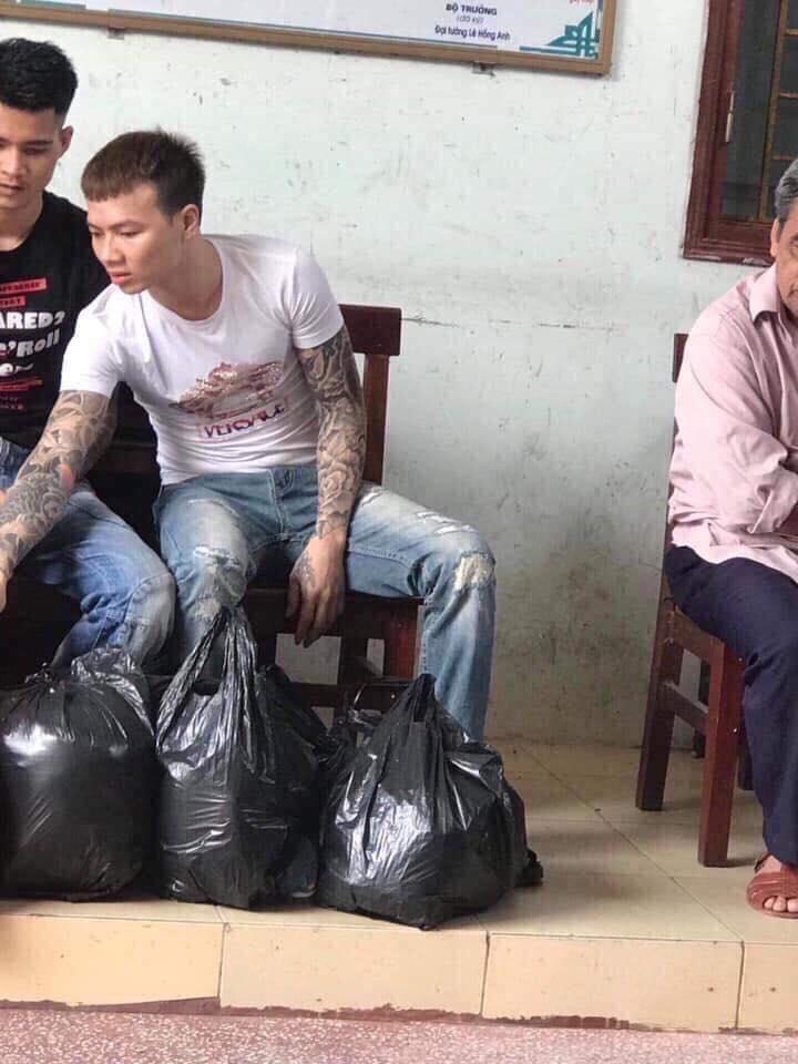 Trước kiểu bờm ngựa, Khá Bảnh từng thử nghiệm nhiều kiểu tóc quái dị-2