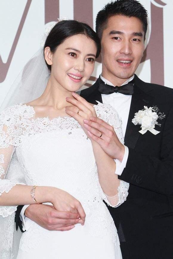 Mỹ nhân Ỷ thiên đồ long ký Cao Viên Viên thông báo mang thai con đầu lòng ở tuổi 40-2