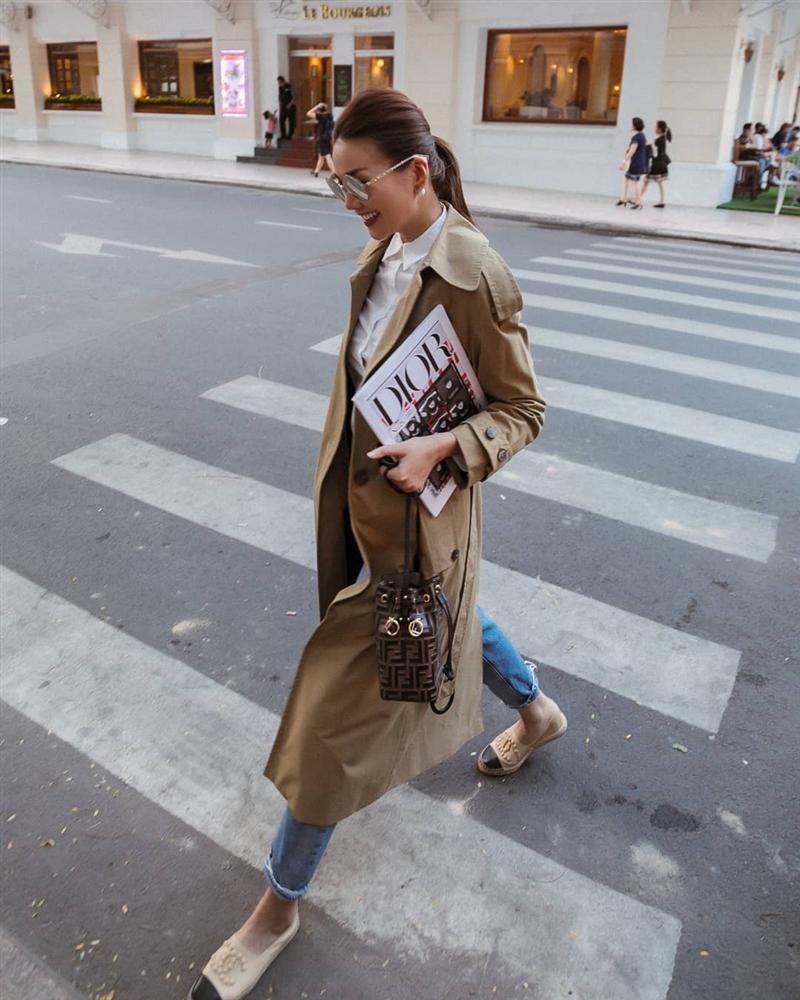 Bất chấp đời tư ồn ào, Phạm Hương sexy khoe dáng nuột nà-8