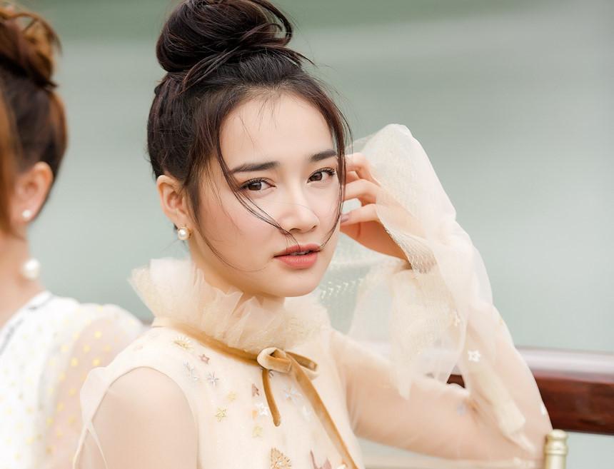 Nhã Phương gây sốc với gương mặt khác lạ, người hâm mộ giật mình vì tưởng cô chính là ca sĩ Maya-6