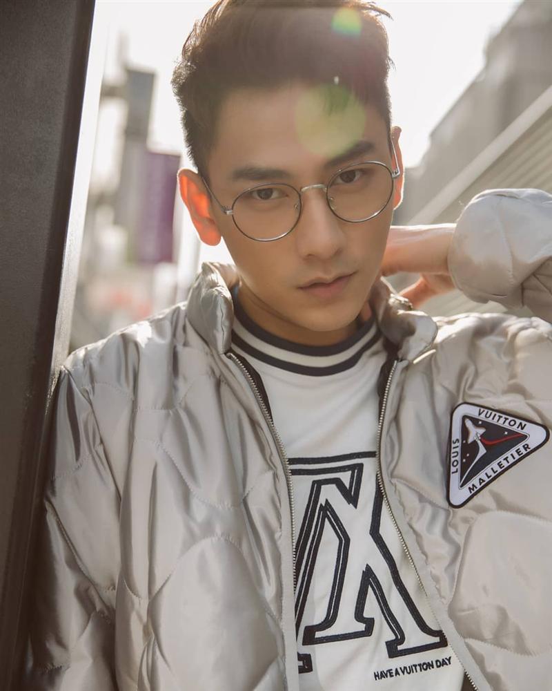 Isaac LẦN ĐẦU KỂ THẬT về tin đồn cặp đàn anh để dễ bề thăng tiến, được đại gia ngành lụa bao nuôi-1