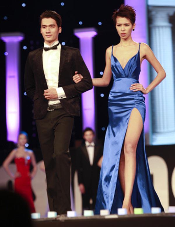 Đẹp tự nhiên nhưng không tự nhiên mà đẹp: Sao Việt thay da đổi thịt hấp dẫn bất ngờ nhờ tập thể hình-24