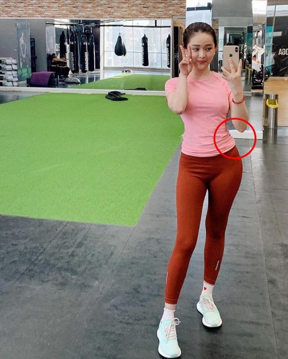 Đăng ảnh khỏa thân, Thúy Vi bị antifan chê xấu và lời đáp trả xéo xắt khiến người chê phải câm nín-11