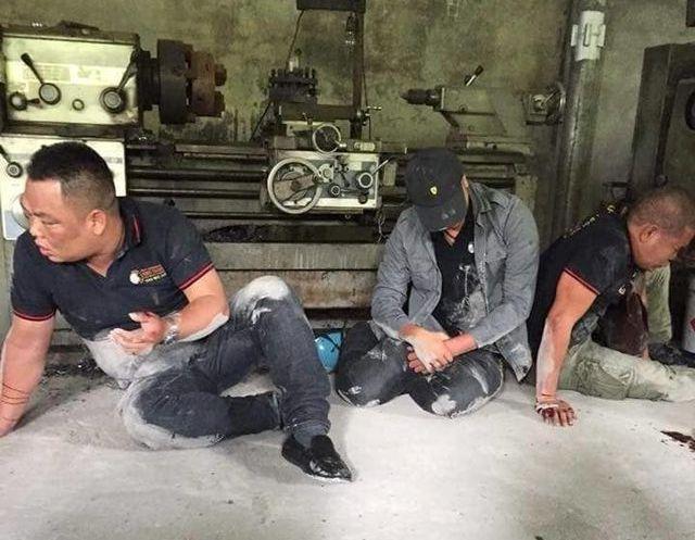 Bắt khẩn cấp đối tượng đánh nhóm người đến nhà đòi nợ thuê-1