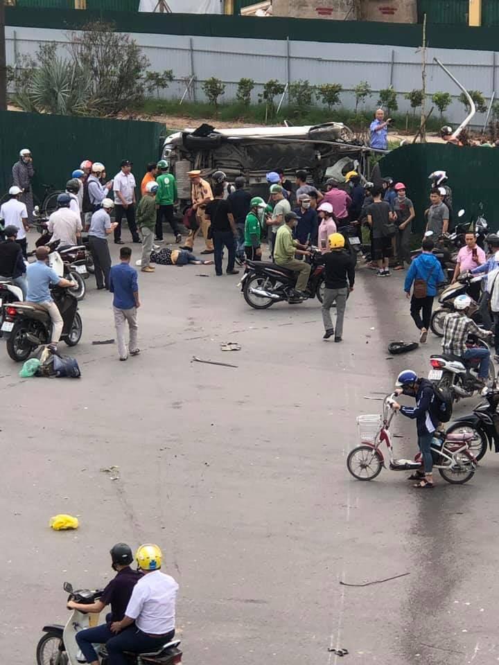 Tai nạn kinh hoàng ở Cầu Giấy, Hà Nội: Nữ tài xế lái Mercedes tông loạt xe máy, nhiều người hoảng loạn-5