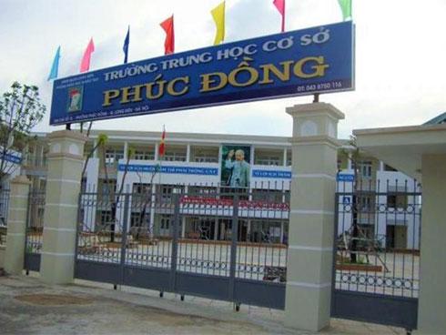 Người bố đánh con tứa máu vì con nghịch điện thoại-2