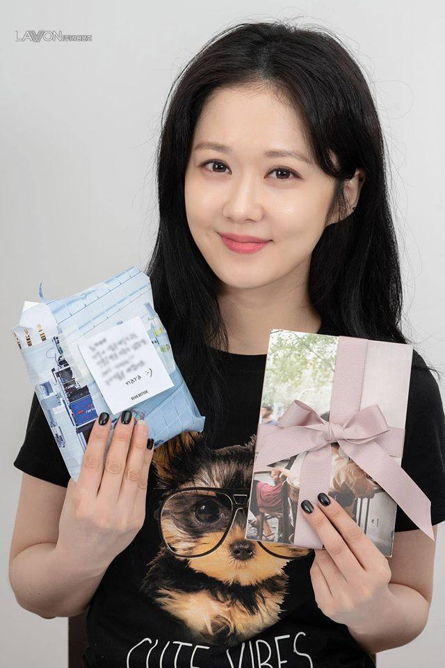 Jang Na Ra gây ngỡ ngàng với nhan sắc trẻ đẹp xứng danh mỹ nhân không tuổi-2