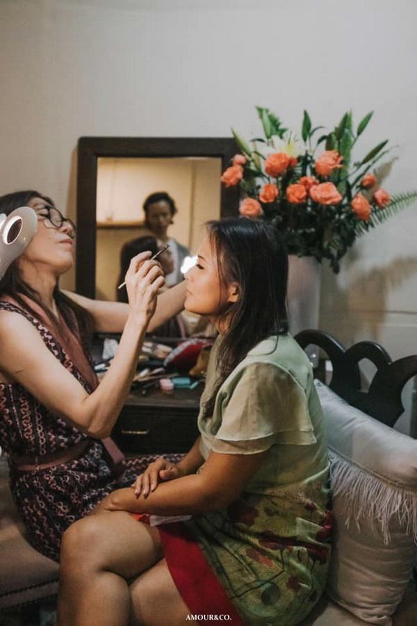 Xinh đẹp, gia thế khủng thôi chưa đủ, vợ mới của chồng cũ Hồng Nhung còn gây chú ý bởi...-4