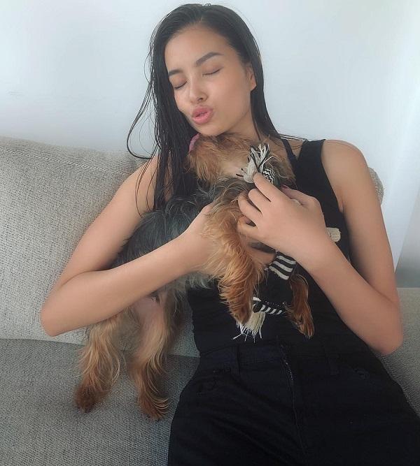 Điểm đặc biệt của hoa hậu Phạm Hương từ khi sang Mỹ: Mạnh dạn khoe mặt mộc 100% bất chấp khen chê-6