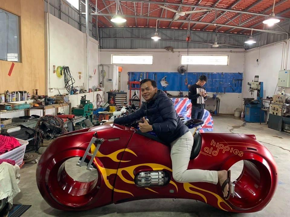 Mũ đúc vàng 24K, giầy dép cá sấu, đồng hồ nhiều tỷ... Phúc XO chính là dân chơi thời trang nhất Việt Nam-14