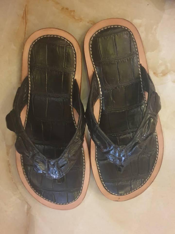 Mũ đúc vàng 24K, giầy dép cá sấu, đồng hồ nhiều tỷ... Phúc XO chính là dân chơi thời trang nhất Việt Nam-9