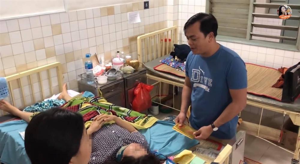 Phúc XO từng một mực khẳng định mình là người tốt, là tấm gương sáng, cho đến khi có lệnh tạm giữ vì liên quan đến buôn bán ma túy-4